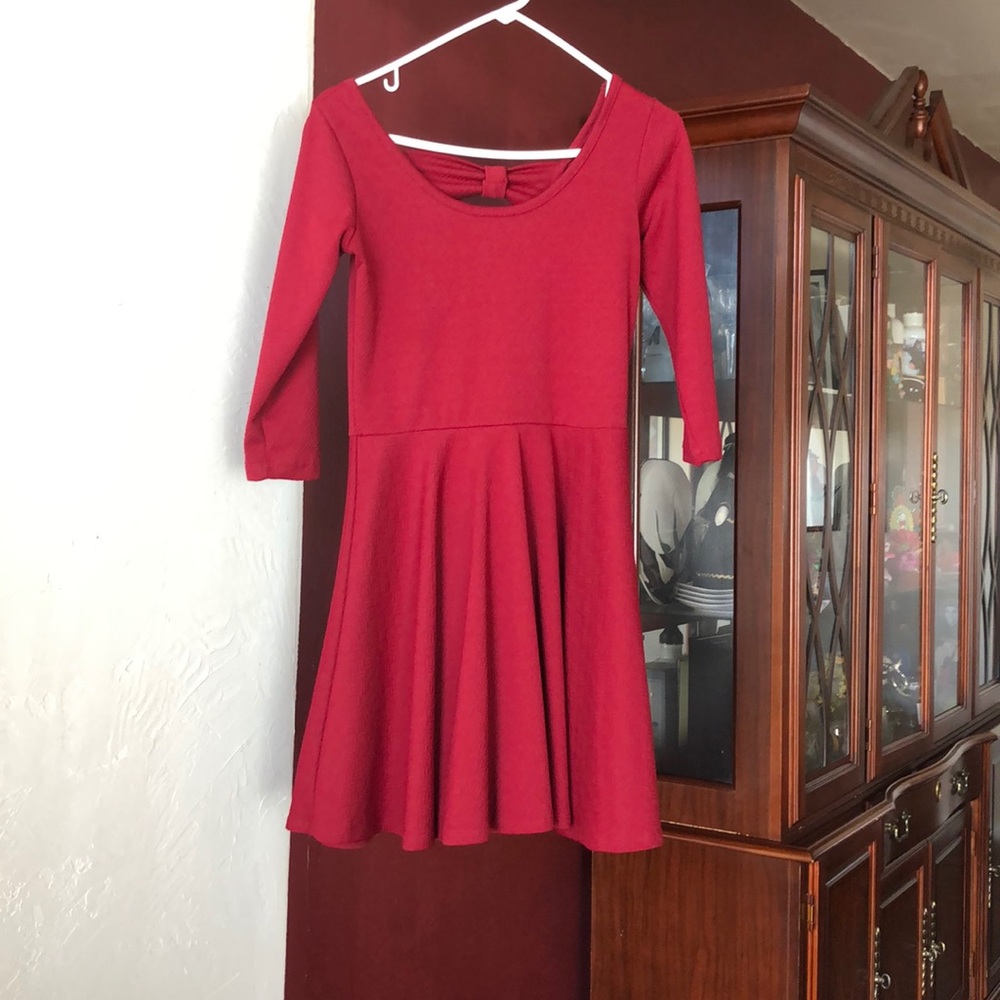 Cute bowed dress!